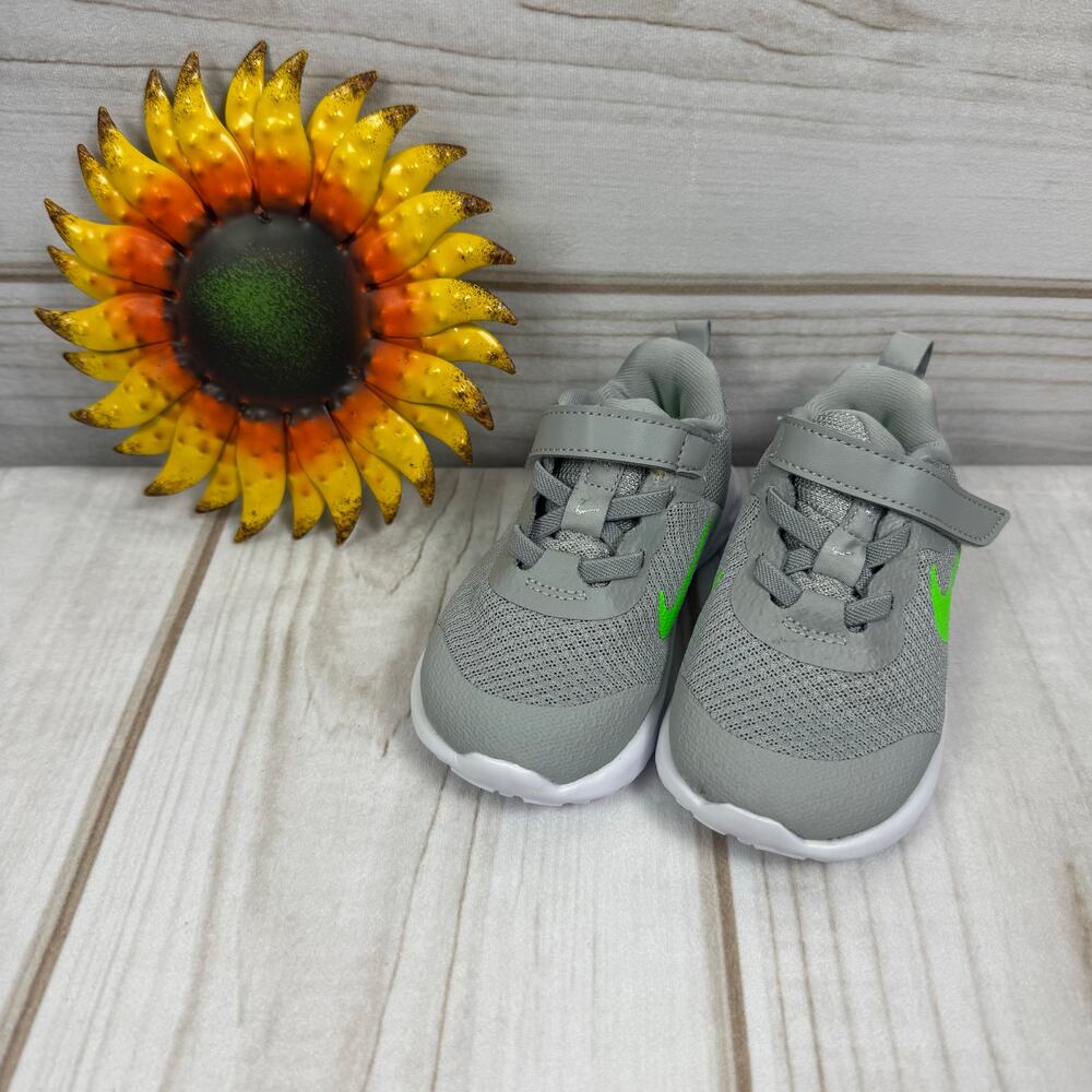 Nike Kids Toddler Revolution Gray Neon Green Running Shoes Sneakers Size 7C